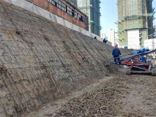 比如建筑边坡支护