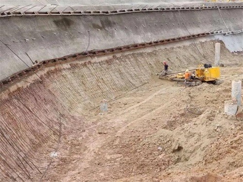 比如基坑边坡加固